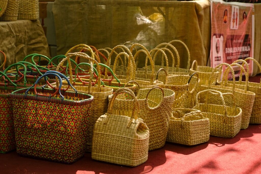 different types of Eco friendly shopping bags made of jute and banboo